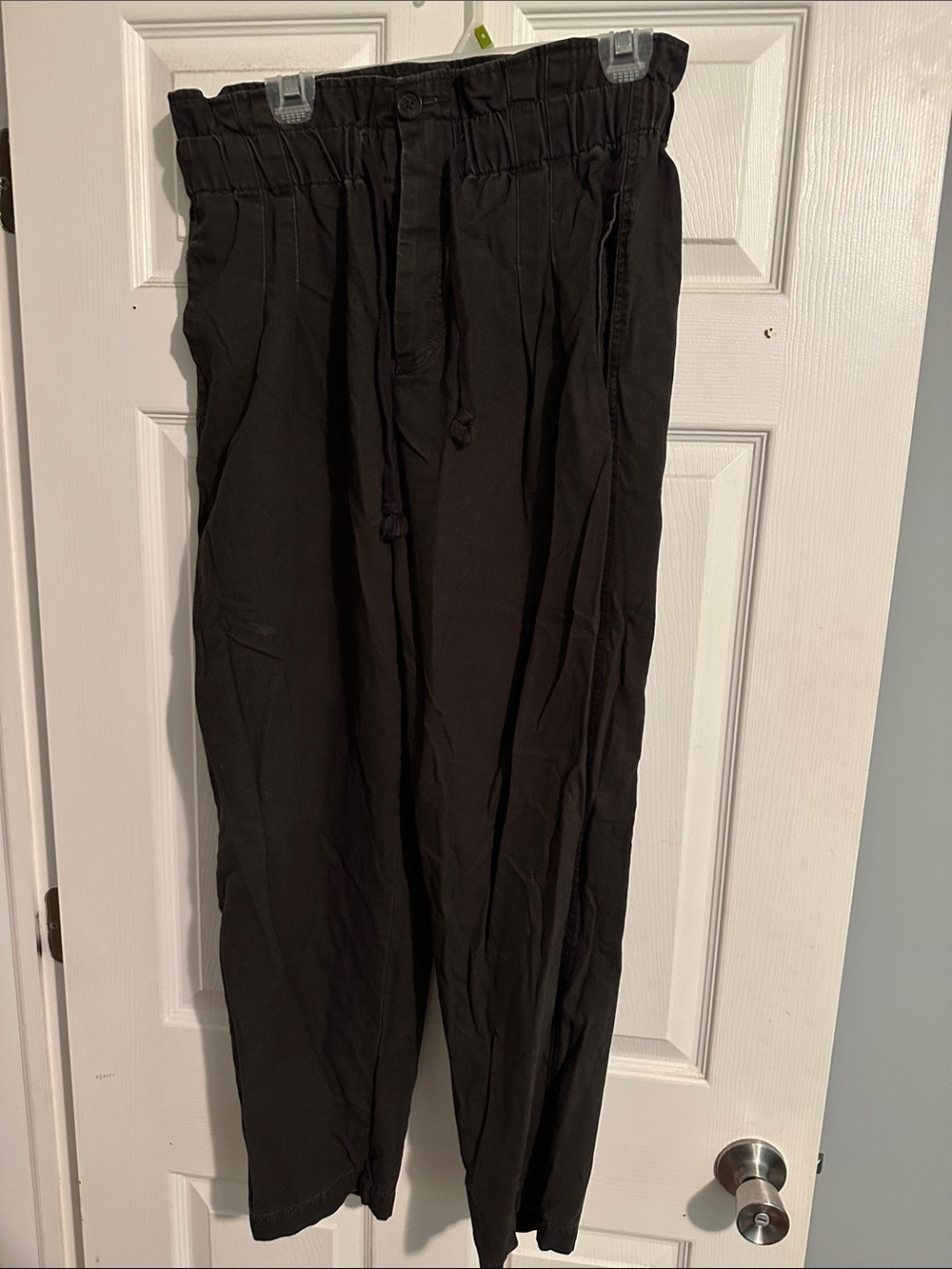 Forever 21 Black Straight Leg Women's Pants